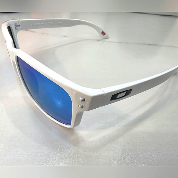 Oakley Other - Oakley Sunglasses White